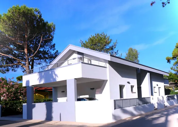 Vila Brand New With Private Fenced Garden